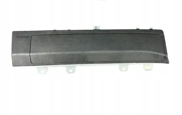Mercedes-Benz CLA C117 X117 W117 Knee airbag A1768600302