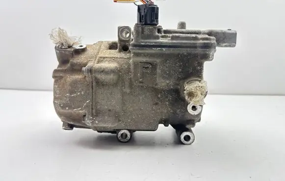 Toyota Auris E180 Air conditioning (A/C) compressor (pump) ES14C 0422000421