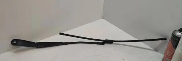 Volvo V70 Windshield/front glass wiper blade 31276002