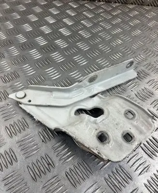 Volkswagen Touareg II Engine bonnet/hood hinges 7P6823301