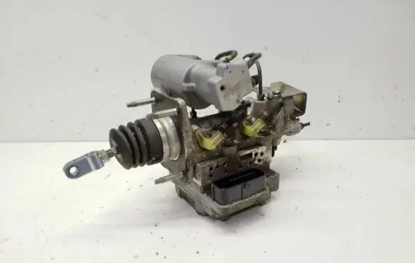 Toyota Prius c ABS Pump 4727047030