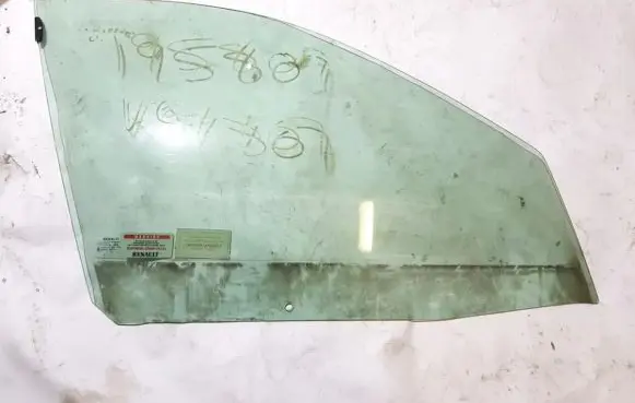 Renault Megane I Front door window glass four-door