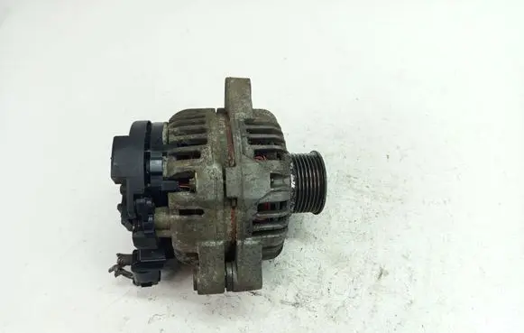 Toyota Hilux (AN10, AN20, AN30) Generator/alternator 27060-0L060-C 0124315033