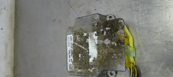 Volkswagen Touran I Airbag control unit/module 1T0909605