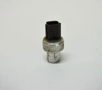 Ford Mustang VI Air conditioning (A/C) pressure sensor BT43190594AA