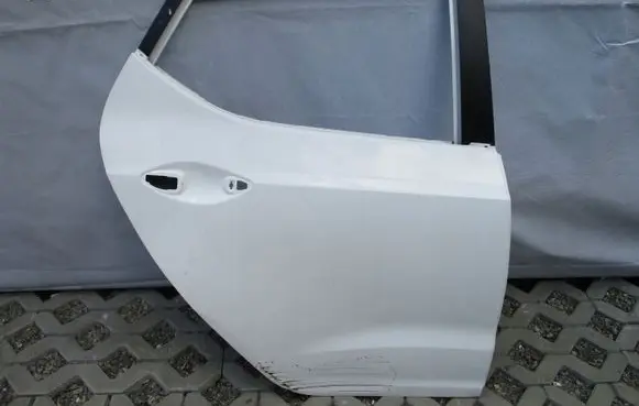 Hyundai i10 Rear door