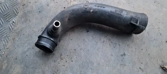 Volvo V70 Intercooler hose/pipe 30714480