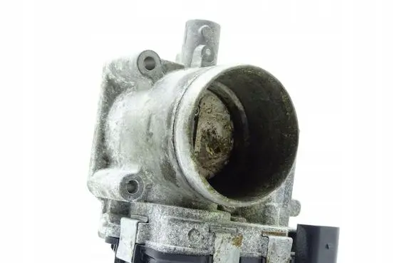 Volkswagen Golf VII Throttle valve 03F133062B