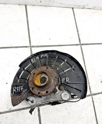 Jeep Cherokee Front wheel hub spindle knuckle 