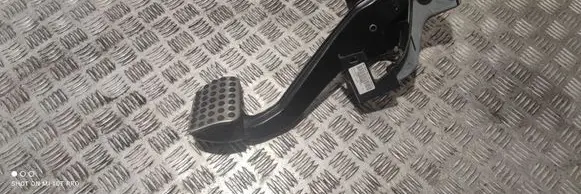 Mercedes-Benz E W213 Brake pedal A2042902101