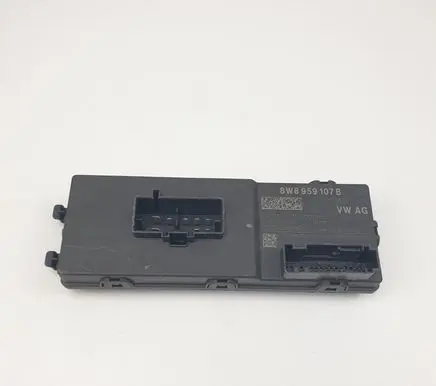 Audi S5 Facelift Tailgate/trunk control unit/module 8W8959107B