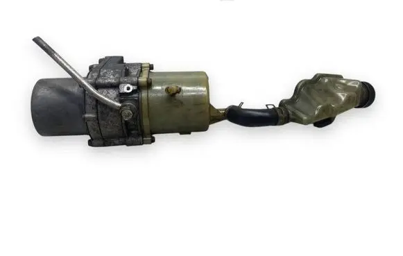 Mazda 3 II Power steering pump 106300081