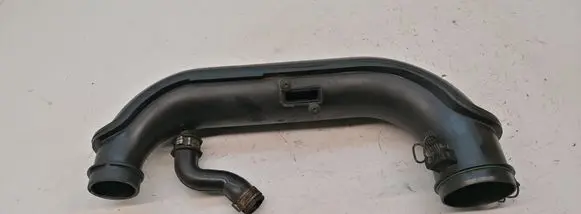 Coolant pipe/hose