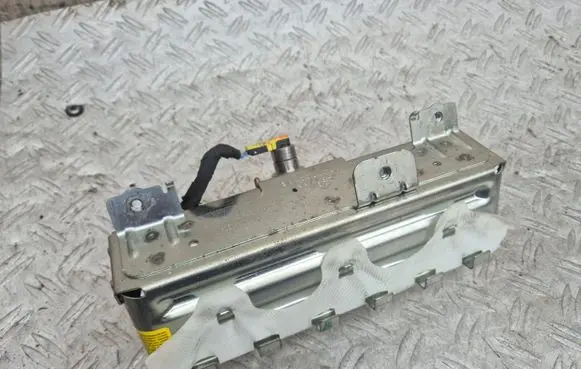 Volkswagen Polo V 6R Passenger airbag 6RS880204 BAMPT11250 3407660B