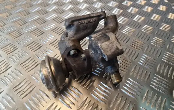 Audi A8 S8 D3 4E EGR valve 057131636