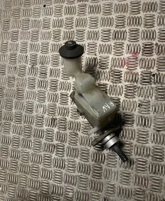 Toyota RAV 4 (XA20) Master brake cylinder