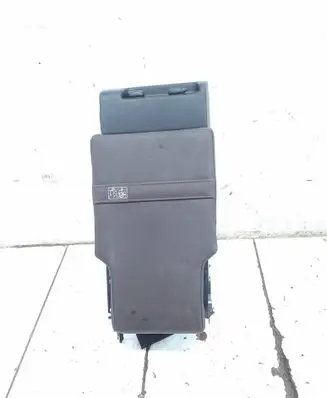 Lexus RX 450H Rear seat armrest 