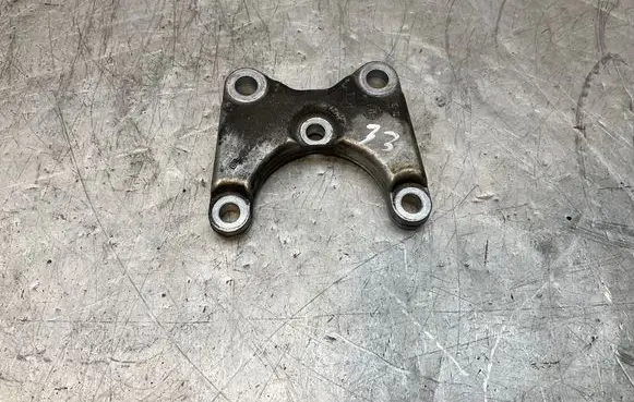 BMW 3 E92 E93 Power steering pump mounting bracket 7527747