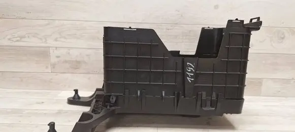 Volkswagen Touareg I Battery box tray 1K0915333C 1K0915333