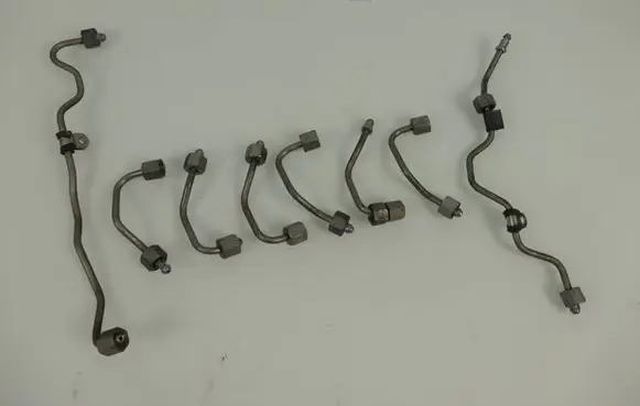 Mercedes-Benz C W204 Fuel injector supply line/pipe 