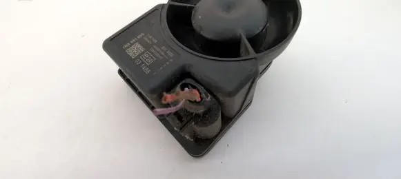 Volkswagen PASSAT B6 Alarm system siren 1K8951605