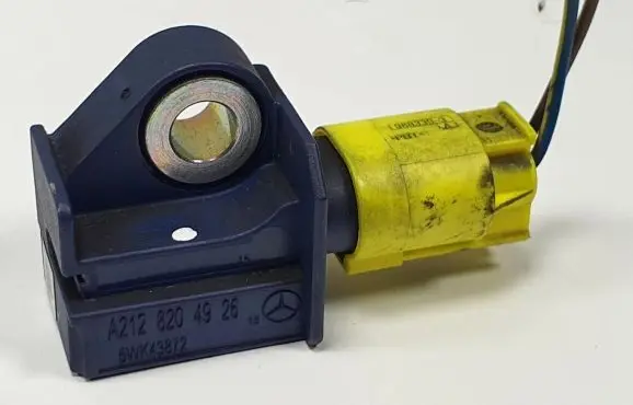 Mercedes-Benz GLK (X204) Airbag deployment crash/impact sensor A2128204926