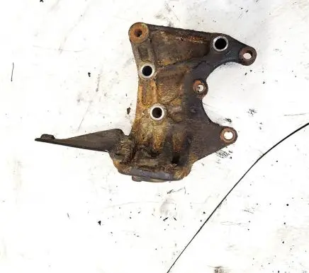 Volkswagen Transporter - Caravelle T4 Engine mounting bracket