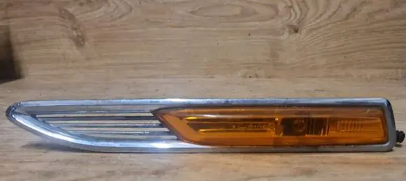 Ford Mondeo MK IV Front fender indicator light 7S7113K354BF