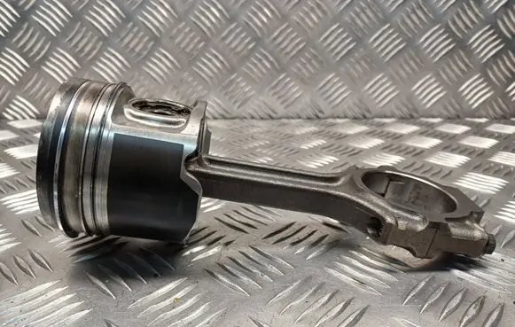 Alfa Romeo 147 Piston with connecting rod 