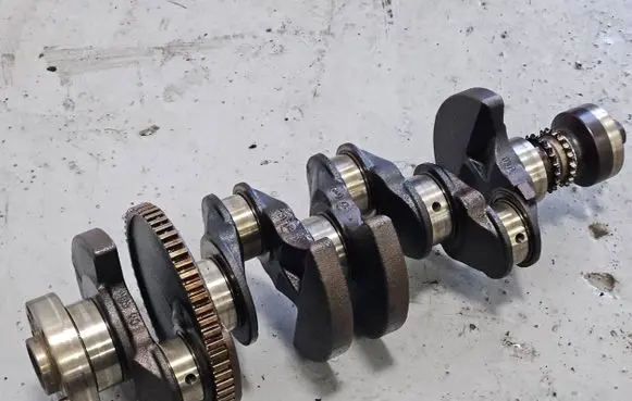 BMW 3 E90 E91 Crankshaft 0390923