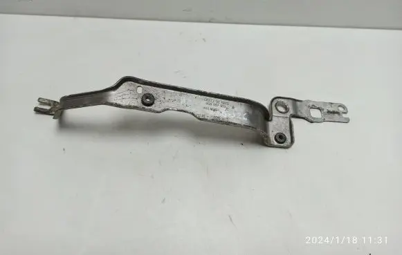 Audi A6 S6 C7 4G Fender mounting bracket 4G0807592B