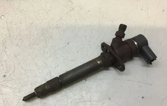 Volvo XC90 Fuel injector 0445110078 8658351