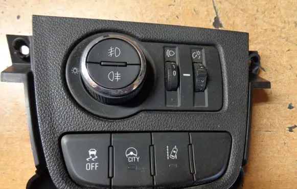 Opel Karl Light switch 95248632