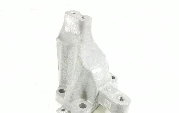 Jeep Grand Cherokee WL Engine mounting bracket 68375850AA