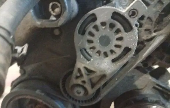 Skoda Octavia Mk2 (1Z) Generator/alternator belt tensioner 03G903315D