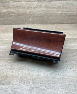 Mercedes-Benz E W210 Car ashtray