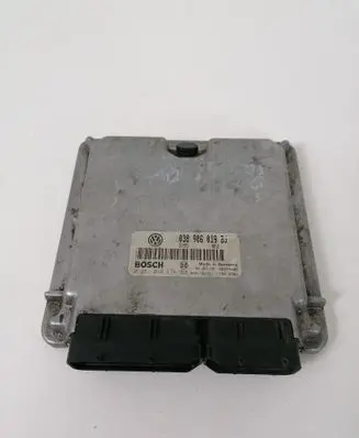 Volkswagen PASSAT B5.5 Engine control unit/module 038906019BJ