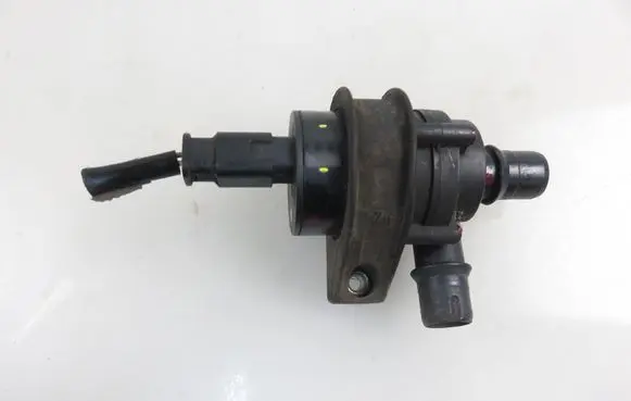 Peugeot 508 Water pump 9676438380