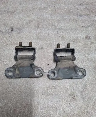 Toyota Avensis T250 Loading door hinge set
