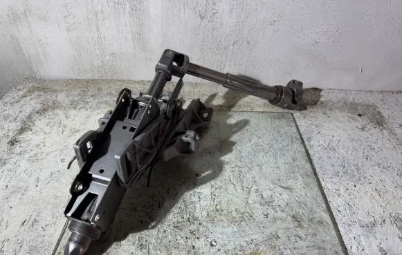Volvo V40 Steering wheel axle P31429460