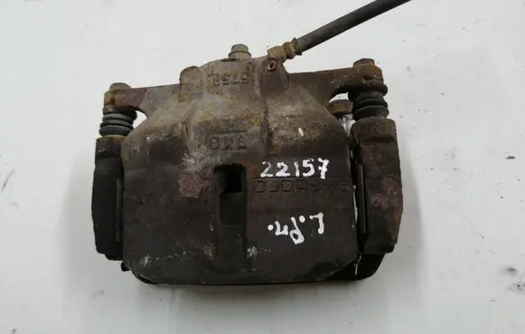 Nissan Qashqai Front brake caliper 