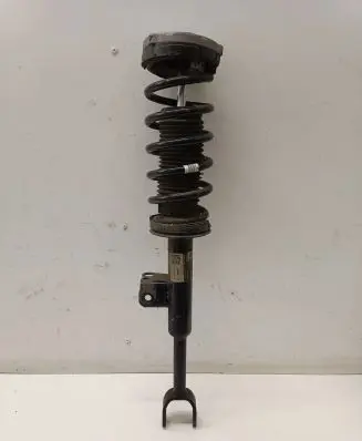BMW 5 G30 G31 Front shock absorber/damper 6866606