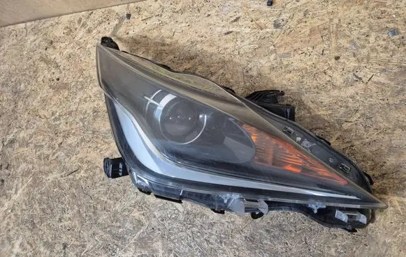 Toyota Aygo AB40 Headlight/headlamp