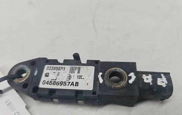 Chrysler Pacifica Airbag deployment crash/impact sensor 04686957AB