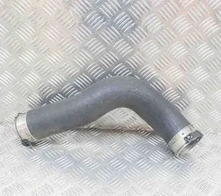 BMW 5 F10 F11 Intercooler hose/pipe 7810615