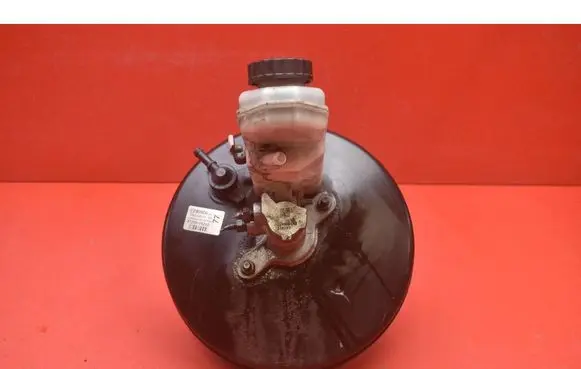 Toyota Avensis Verso Brake booster 47200-05240