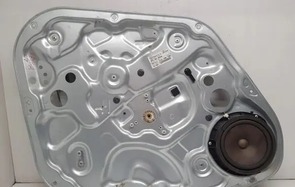 KIA Venga Front window lifting mechanism without motor