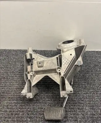 Volvo XC90 Brake pedal 32212185 15064M05 SNA515HHD