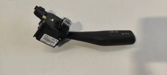 Volkswagen Touran I Indicator stalk 1K0953513 01103500 10350062476292