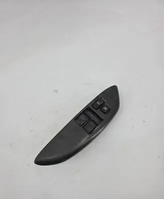 Toyota Yaris Electric window control switch 0114A29
